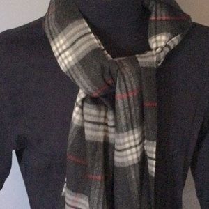 Cashmink by V. Fraas acrylic scarf